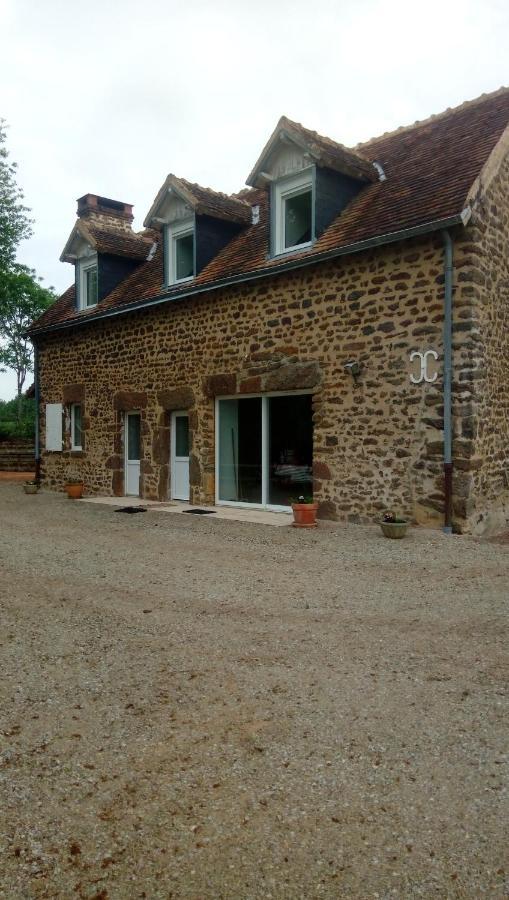 Maison En Pierre De Pays Ségrie 外观 照片